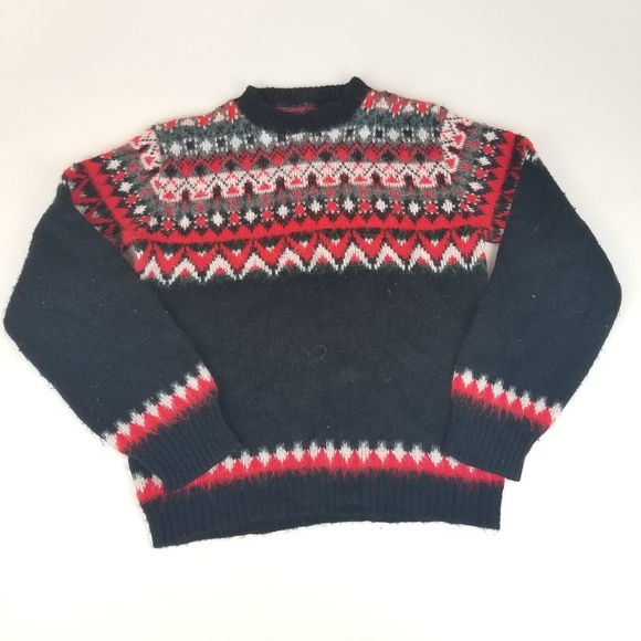 Vintage Christmas crew neck fuzzy soft sweatshirt - Picture 1 of 7